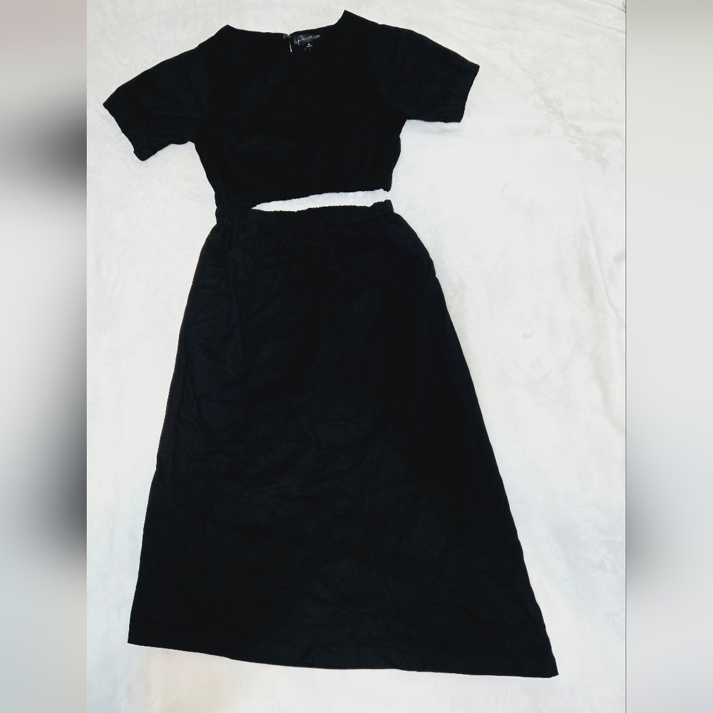 Line & Dot Cutout Midi Dress Harley Black